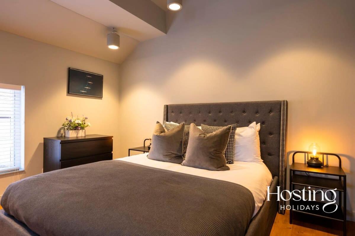 Stylish Luxury Apartment In The Centre Of Henley Luaran gambar