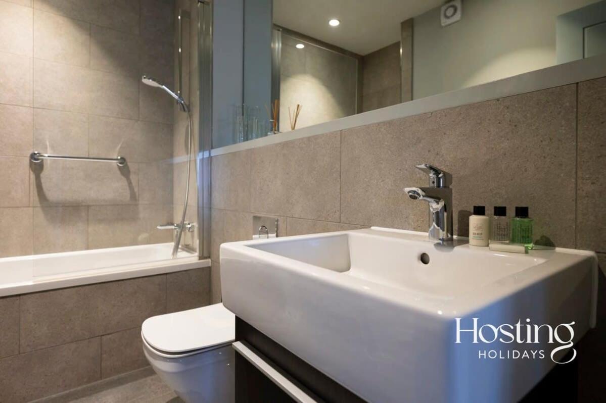 Stylish Luxury Apartment In The Centre Of Henley Luaran gambar
